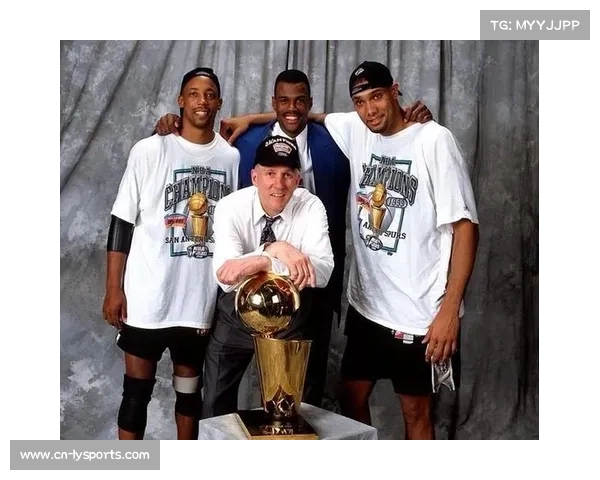 1999年马刺总决赛邓肯崛起带领球队走向荣耀的历史瞬间 1999年马刺总决赛邓肯崛起带领球队走向荣耀的历史瞬间